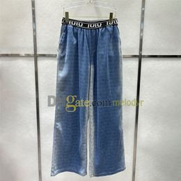 Jeans de piernas anchas para mujeres Pantalones rectos de mezclilla de cintura alta Correos Slim Jeans Diseñador de damas Jean pantalones