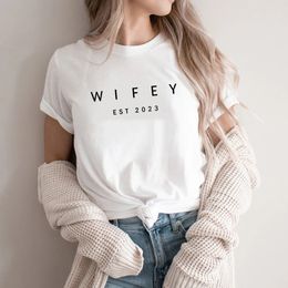 Wifey EST t-shirt cadeau de douche nuptiale fiançailles fiancé cadeaux de mariage femmes t-shirts haut d'été t-shirts à manches courtes 240329