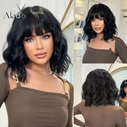 Perruques Alan Eaton Black Short Curly Synthétique Pernues avec Bangs Femmes Bob Wig Wig Hair Temperature Cair for Natural Awear Daily Party