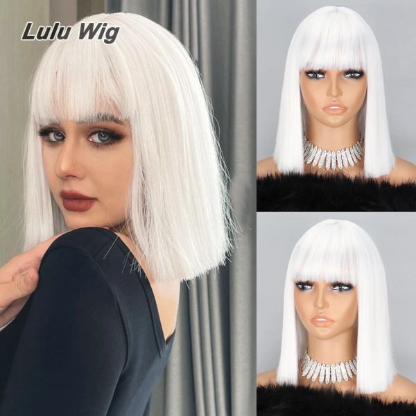 Perruques courte Bob Bob White Wig avec frange argenté blanc White Short Wigs for Women Straight Bob White Cospaly Hair Wig For Daily Party Halloween