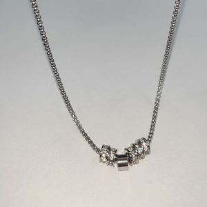 Wind sprankelende koude diamanten ring hang ketting voor mannen vrouwen licht uniek ontwerp modieus en veelzijdige stijl sleutelbeen