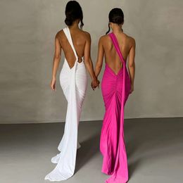 Wind Dames 2024 Zomer Nieuw product Sexy Off Back Ploeged Slim Fit Solid Color Mouweless Style Dress F42330