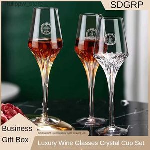 Verres à vin 100ML lumière de luxe Vintage verres à vin rouge coffret cadeau d'affaires ensemble verre de cristal whisky Champagne tasse transparente coupe légère L240323