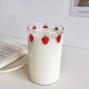 Verres à vin 210 ml fraise mignon verre tasse avec paille créatif Transparent eau étudiant lait résistant à la chaleur Drinkware
