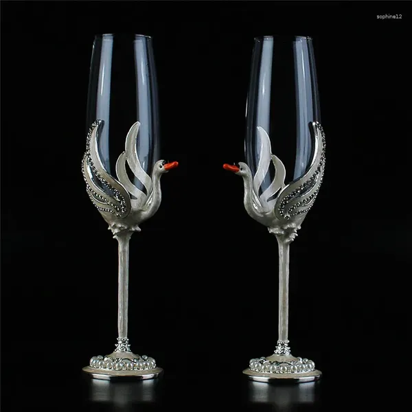 Vers à vin 2pcs Creative Swan Eman Champagne Verre Crystal de mariage Toasting Gobblet Party Decoration Tasses avec boîte-cadeau