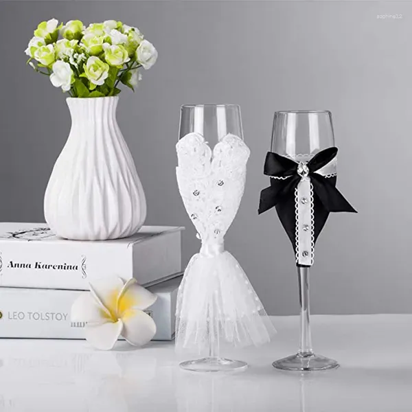 Vers à vin 2pcs mariage tasse de champagne set époux et marié couches blanches noires flûtes rouges gobelet décoratif couples cadeaux