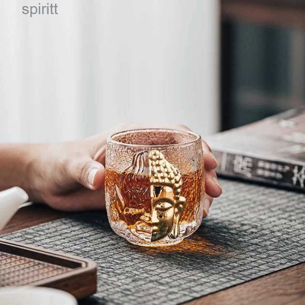 Copas de vino Budista Zen Diablo o Buda Relieve 3D Cristal Vaso de chupito Piedra religiosa Sake Copa de vino Licor Vodka Whisky Vaso Taza de té YQ240105