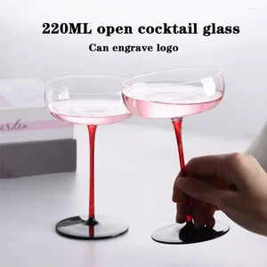 Verres à vin (peut graver le logo) 220 ml de gobelet de verre en verre à tige rouge 220 ml Crystal Gobblet Martini pour le cocktail de dessert de banquet champagne