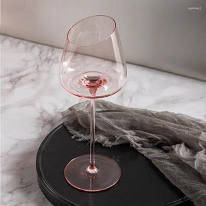 Wijnglazen Opruiming INS Roze Kristalglas Licht Luxe Schuine Mond Beker Cocktail Bordeaux Champagne Feestcadeau 1 stks Keuken