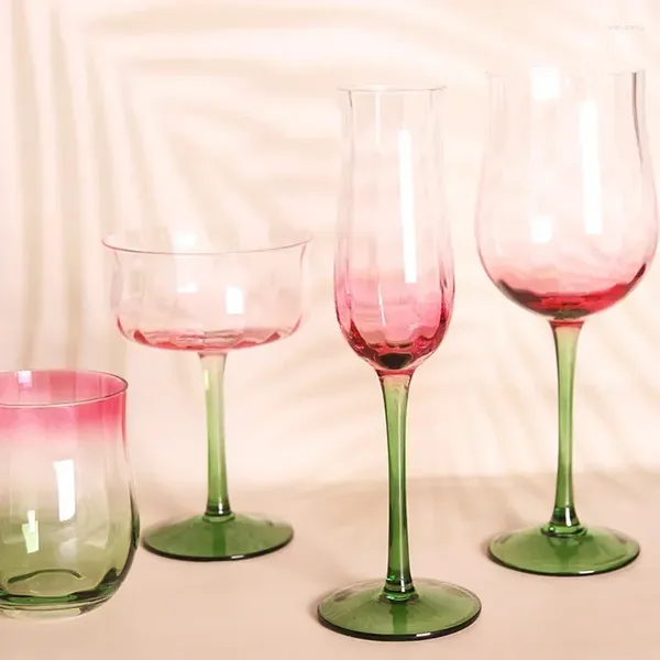 Copas de vino Creativo Vintage Vidrio rojo Soplado artificialmente Degradado Taza alta Flor humana Cóctel floreciente