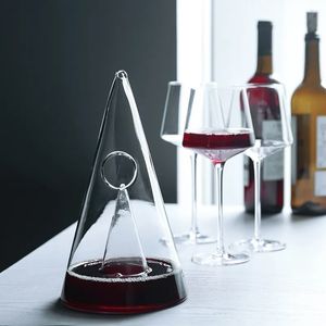 Verres à vin Carafe à vin en verre Cascade rapide Pyramid Seperator Carafe à vin Verres à champagne faits à la main Carafe à whisky 221121