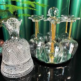 Casas de vinos Cupias de cristal domésticas estilo europeo rotatin de vino tinto tiburón de la copa alta de la copa Hanin Hanin Cup en Livin Room L49