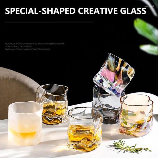 Vines de vin Ins Creative Glass Vodka Bar El Restaurant japonais Home Unique Bier Whisky Crystal Special Special Shap Twisted