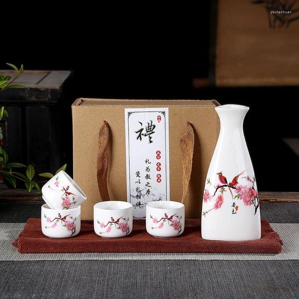 Copas de vino de estilo japonés, una olla con cuatro tazas, Yaguang Ding Kiln, juego de licor negro, caja de regalo, dispensador Shochu, taza Baijiu