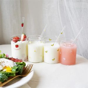 Verres à vin kawaii fraises mignonnes nordique verre tasse créative de l'eau transparente étudiante lait de chaleur résistant à la chaleur à la maison boisson