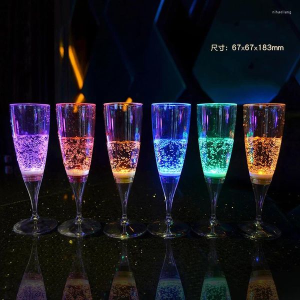 Verres à vin LED Luminous Bar tasse KTV Cocktail Verre 6PCS Cups FDA Food Grade Plastic Light Battery