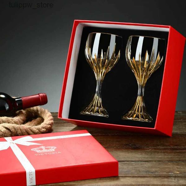 Copas de vino Copa de lujo con relieve dorado Copas de vino de vidrio rojo Cocina casera Copa de vino de 2 piezas Juego de regalo L240323