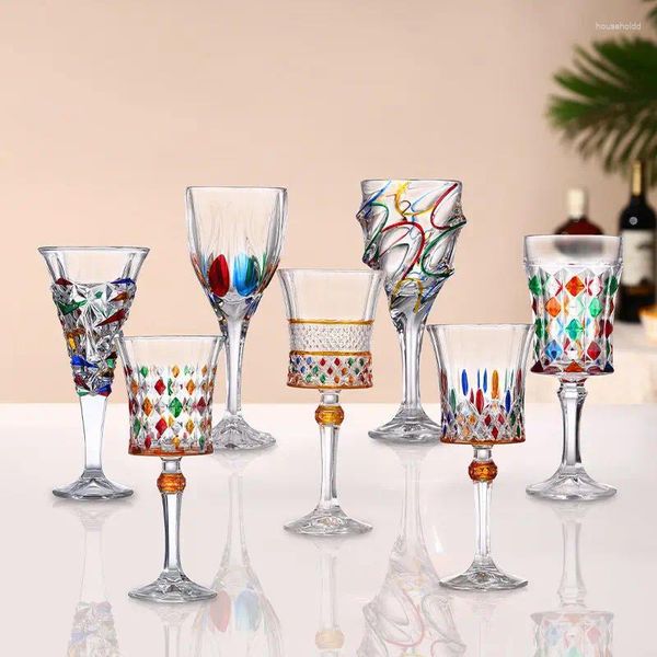 Copas de vino Copa de lujo Cristal sin plomo Refracción Lustre del arco iris Pintado a mano Copas coloridas rojas Champán