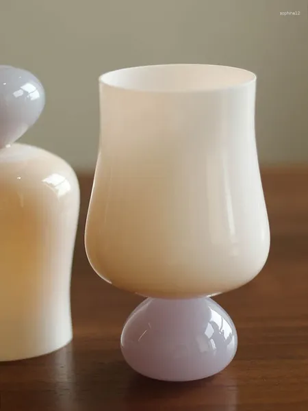 Matériau original de couleur de tasse d'eau en verre coloré par lait de verres à vin