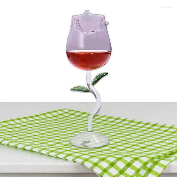 Verres à vin rouge en forme de rose avec des feuilles de rose colorées tasse de cocktail en gobelet pour boire de la pendaison de création d'anniversaire de mariage