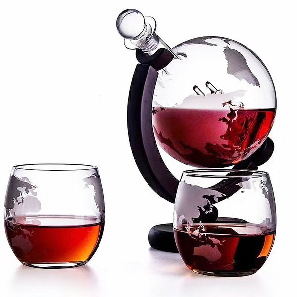 Verres à vin Carafe à whisky Globe Aérateur Ensemble de verre Crâne de voilier à l'intérieur du cristal avec support en bois fin Liqueur pour tasse de vodka 230719