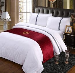 Vin rouge daim S signe Double couche chemin de lit écharpe couvre-lit couvre-lit el literie décor simple reine roi 3 taille 2384233