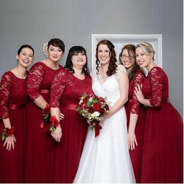 Wine Red Vintage Bruidsmeisje jurken met 3/4 lange mouwen schep nek kant kan kant chiffon lint plus size bruidsmeisje jurk bruiloft gasten slijtage