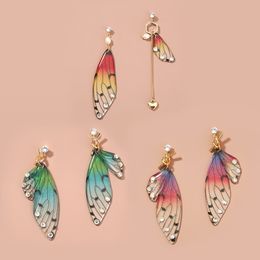 Flügel Ohrringe Regenbogen Farbverlauf Asymmetrische Schmetterling Ohrringe für Frauen 2022 Glitter Kristall Simulation Flügel Drop Party Schmuck