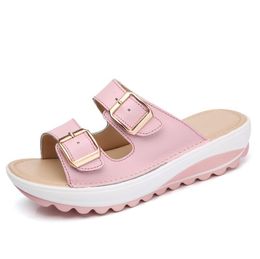 Mode zomer merk vrouwen loafers goedkope slippers flip flops vrouw schoenen strand sandalen Y0706