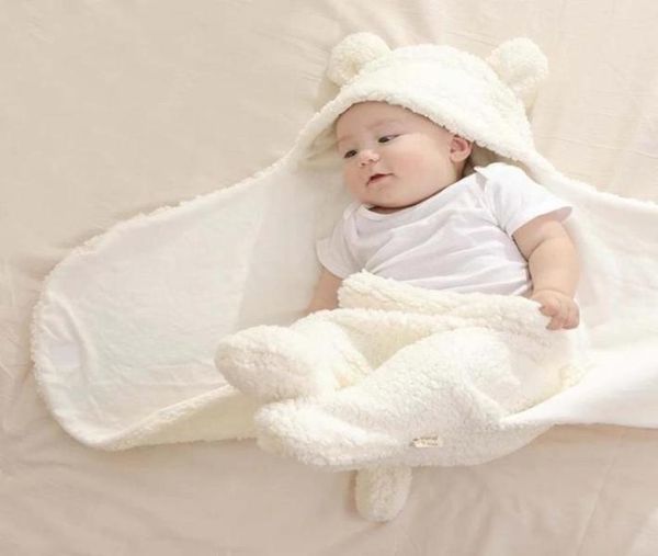 Manta de bebé de invierno Orejas de oso de dibujos animados lindo Recién nacido Swaddle Wrap Cálido Unisex Infantil Saco de dormir Sobre suave Ropa de cama para niños Edredón Y1642907
