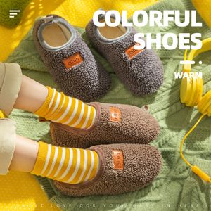 Hiver bébé chaussettes de plancher chaussures garçons filles enfant en bas âge doux antidérapant épaissir enfants chaussures d'intérieur décontracté premier marcheur fourrure pantoufles chaudes 210315