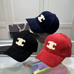 Winter Ball Caps Corduroy Big Letters Embriodery Baseball Cap For Mens Women Designer Hats Fashion Street Hat Beanies 3 kleuren