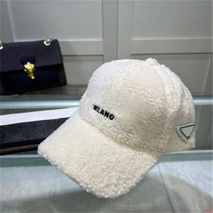 Casquettes de baseball d'hiver pour hommes femmes Designer casquette de baseball en cachemire avec lettres Fashion Street Hat Beanies Warm Furry Hats Multi Color270M