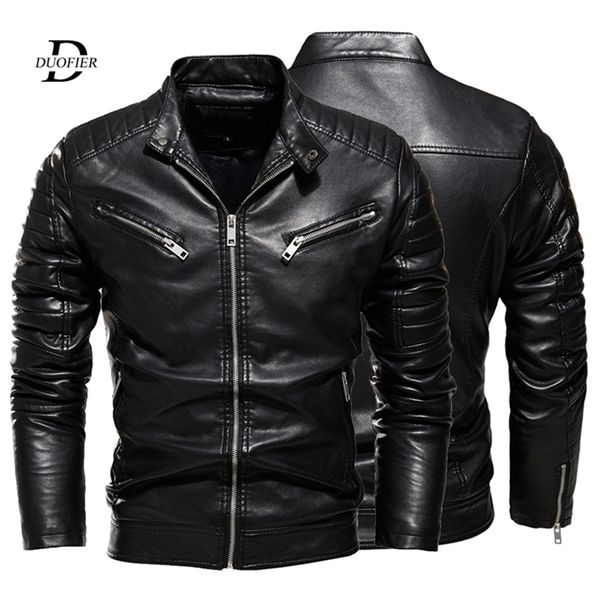 Chaqueta de cuero negra de invierno para hombre, chaqueta de motocicleta cálida con forro de piel, moda de calle delgada, abrigo de motorista negro, diseño plisado con cremallera 201127