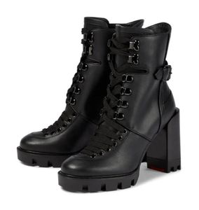 Hiver Boot Woman Nom Brand Botkle Boots Macademia Gentine Leather Ankles Boots Martin Boots Black et avec la mode à lacets Chunky Heel7277023