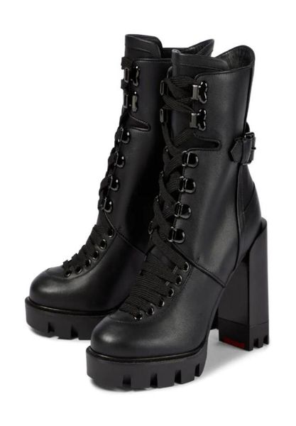 Hiver Boot Woman Nom Brand Botkle Boots Macademia Gentine Leather Ankles Boots Martin Boots Black et avec la mode à lacets Chunky Heel1807920