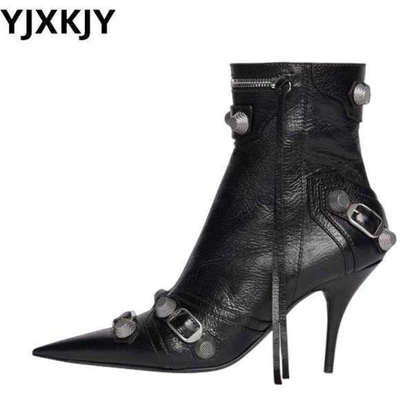 Botas de invierno para mujer, zapatos de lujo con cadena de hebilla de Metal de tacón alto delgado, zapatos de moda cómodos con punta en pico, tobillo corto de aguja 221130