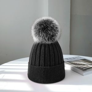 Bonnet/crâne casquettes hiver marque femme fourrure pompons chapeau pour femmes fille tricoté bonnets casquette épais Skullies