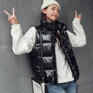 Veste d'hiver brillante imperméable pour femme Nouvelle mode Veste noire brillante pour femme 2019 Chaud en coton sans manches Parkas Dames T200114