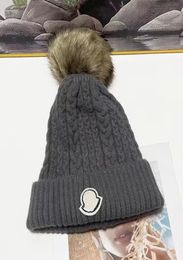Bonés de inverno chapéus femininos e masculinos gorros com pompons de pele de guaxinim real quente menina boné snapback pompon beanie4438246