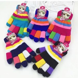 Winterkinderen zes kleuren dubbele verdikking handschoenen