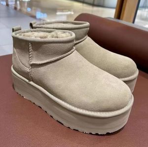 Bottes de neige classiques d'hiver pour femmes Australie Ultra Mini Plate-forme Boot Designer Confort chaud Slip-on en cuir véritable Tazz Pantoufles Bottines en daim