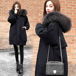 Winterjas en jas Dames Bontkraag Lange Hooded Parka Zwart Warm Koreaanse Mode Plus Size Duck Down Vrouw 210428