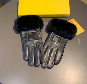 Gants en cuir de concepteur d'hiver pour femmes mode Cony cheveux femmes mitaines de luxe écran tactile gant pour hommes mitaines chaudes skystrick-12 CXG9121