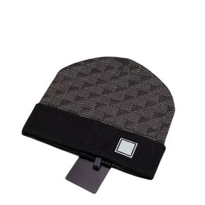 Winter Desingers Luxurys Beanie Bonnet tricoté chaud Protection de l'oreille Tempérament décontracté Casquette froide Casquettes de ski Option 23 couleurs à choisir très agréable P-20