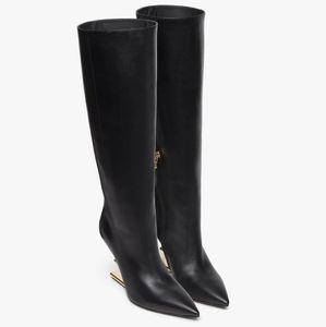 Hiver marque élégante premières bottes longues bout pointu fermeture éclair latérale diagonale en forme de F talon sculpté blanc noir en cuir dame robe bottillons de fête de mariage