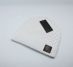 Mode d'hiver nouvelles marques L et V sport chapeau tricoté pour hommes et femmes chapeau tricot ourlet chapeau chaud livraison gratuite