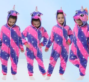 Flanelle hivernale douce Unicorn kigurumi pyjamas Animal caricaturé pyjamas boys pyjamas pour les filles