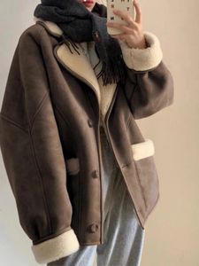 Abrigo de lana de invierno para mujer, chaquetas cortas de cuero de lana de cordero Retro, moda coreana para mujer, ropa de abrigo informal con solapa cálida de un solo pecho 240108