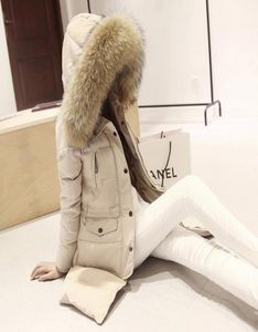Mounds de fourrure d'hiver pour femmes2015 Style coréen GRAND RACOON Collier de fourrure longue épaississement de la veste de la veste femme en peluche taille sxxl5131872